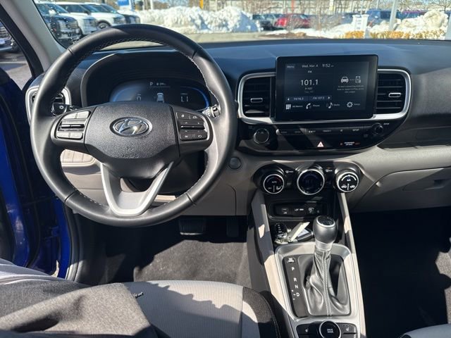 Used 2026 Hyundai Venue SEL image 23