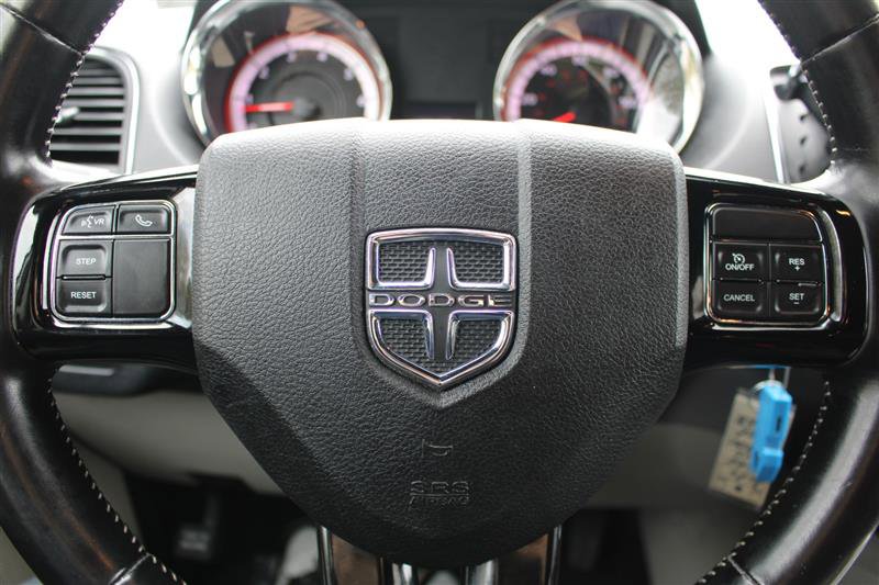 Used 2020 Dodge Grand Caravan SXT image 17
