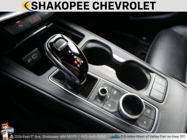 Used 2024 Cadillac XT4 Premium Luxury image 17