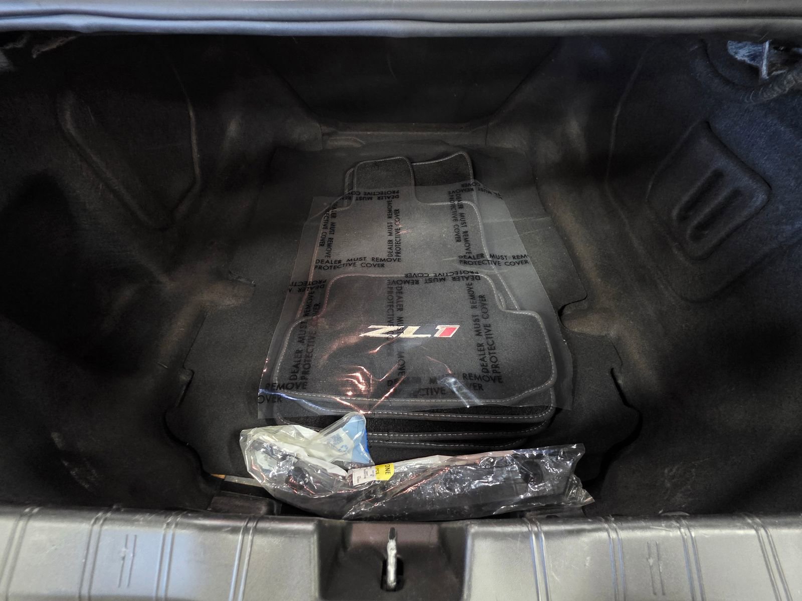 Used 2022 Chevrolet Camaro ZL1 image 37