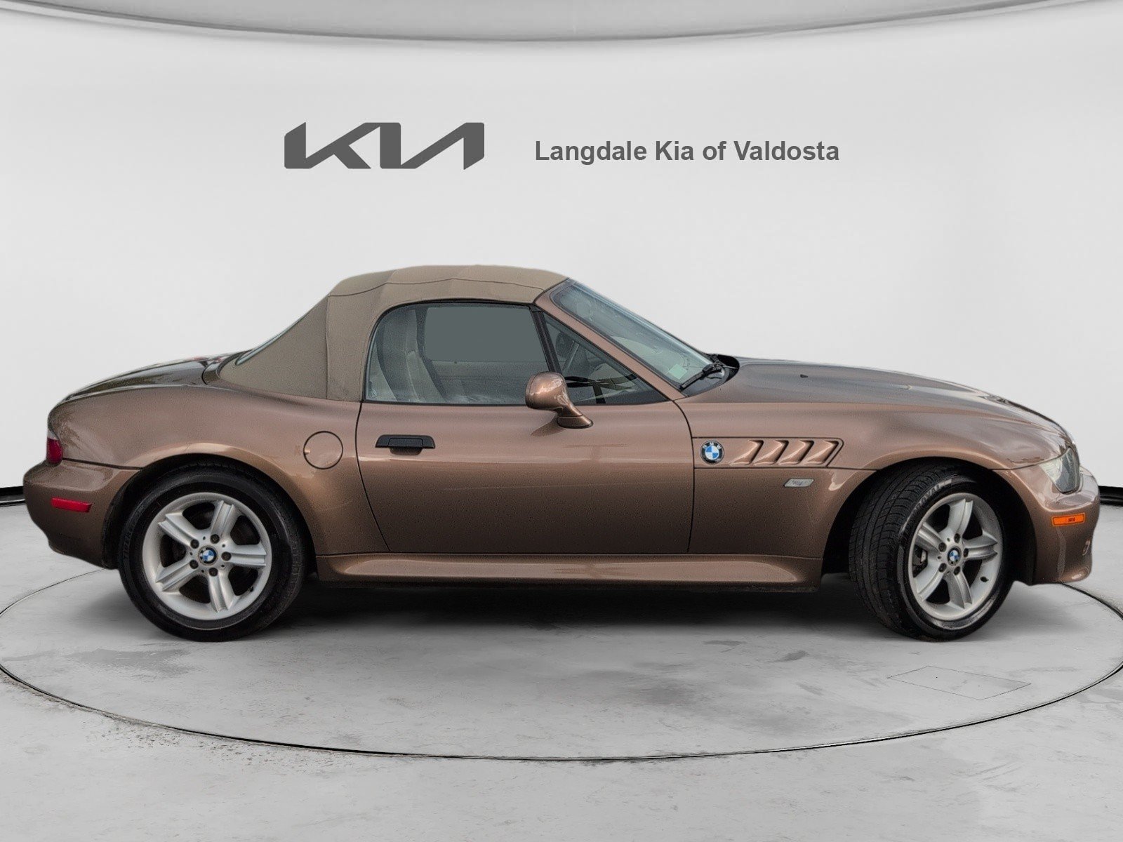 Used 2002 BMW Z3 2.5i RWD image 3