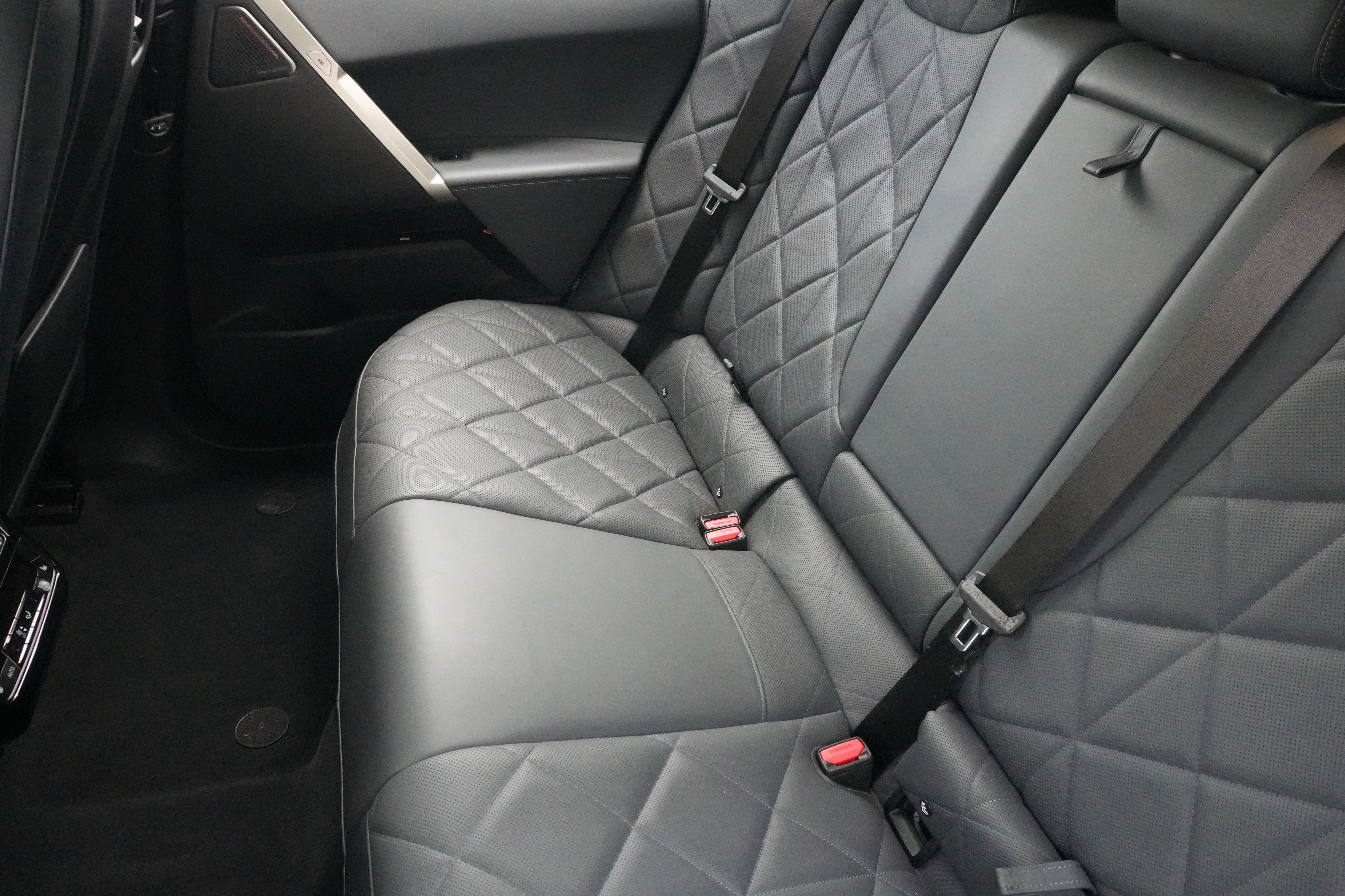 Certified 2024 BMW iX M60 AWD/4WD image 33