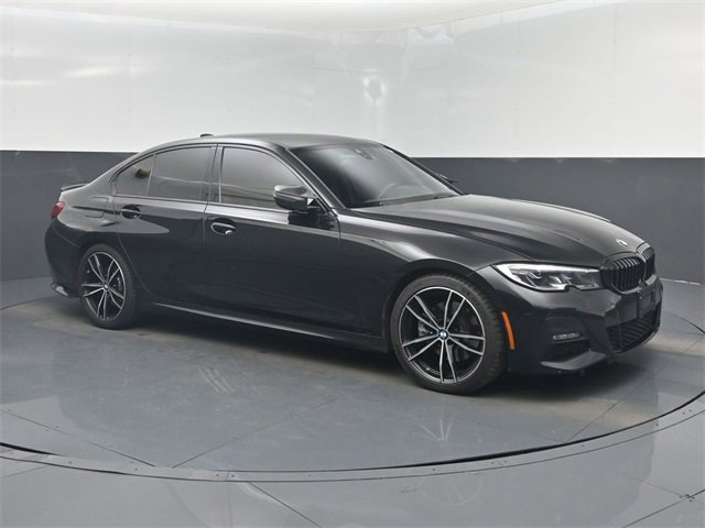 Used 2022 BMW 330i Sedan w/ M Sport Package image 1