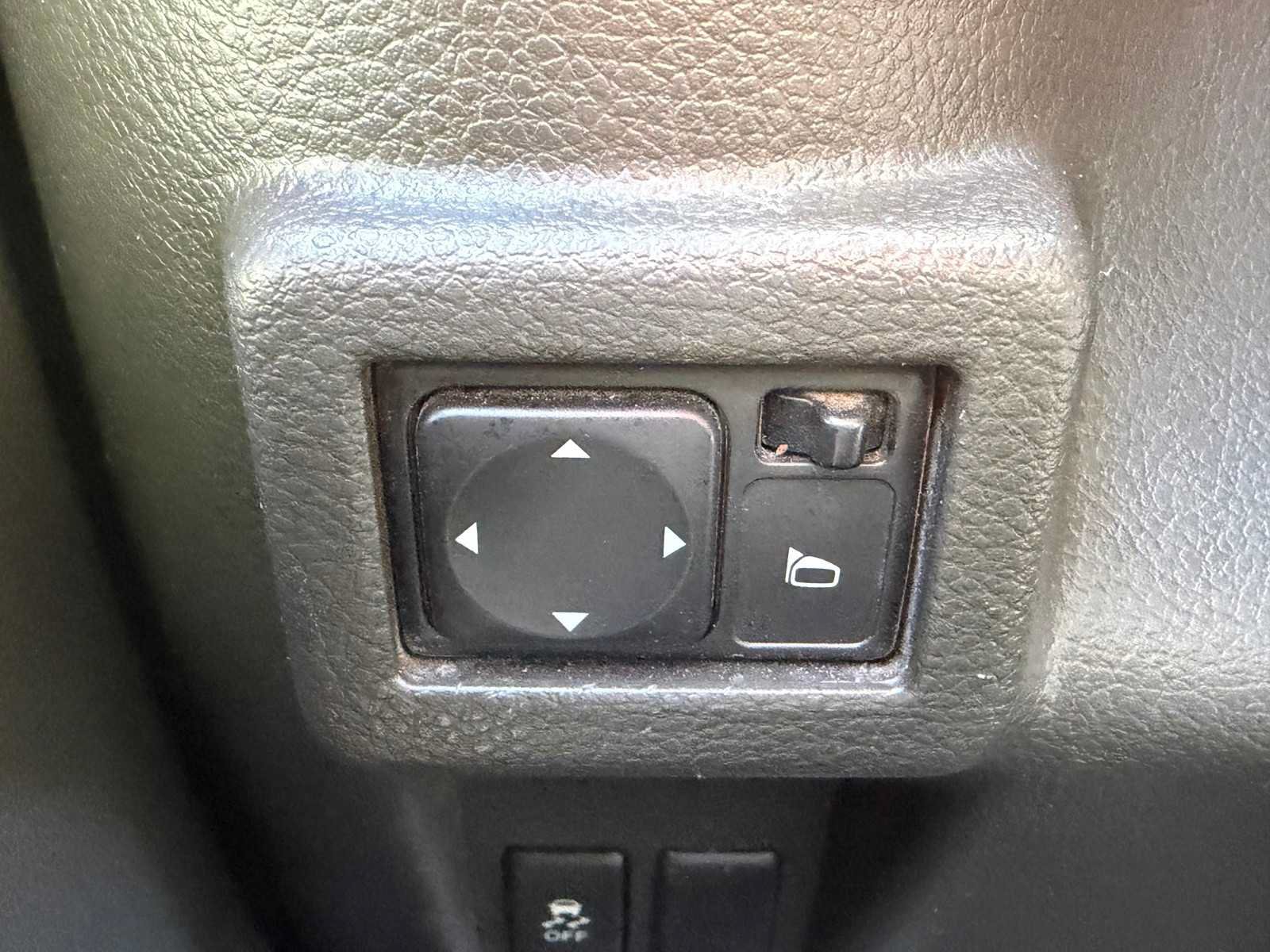 Used 2011 Nissan Cube 1.8 S FWD image 15