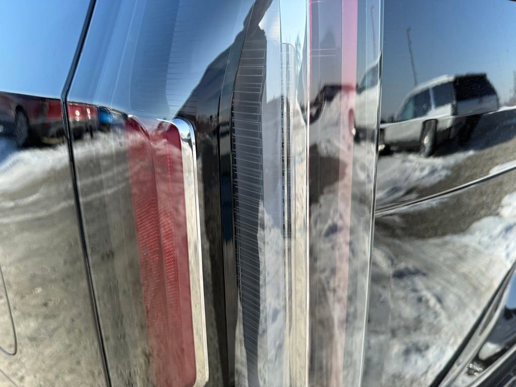 Certified 2024 Cadillac Escalade Sport Platinum w/ LPO, ONYX Package image 10