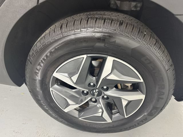 Used 2022 Kia Sorento EX FWD image 5