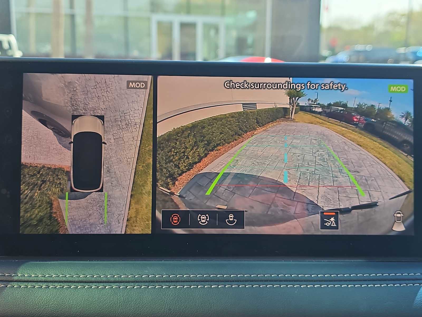 Certified 2026 INFINITI QX60 Sport w/ Dark Cargo Package image 22