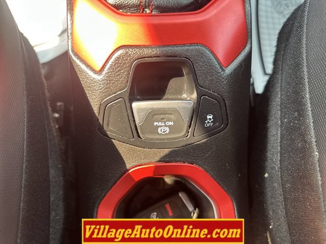 Used 2017 Jeep Renegade Trailhawk AWD/4WD image 22
