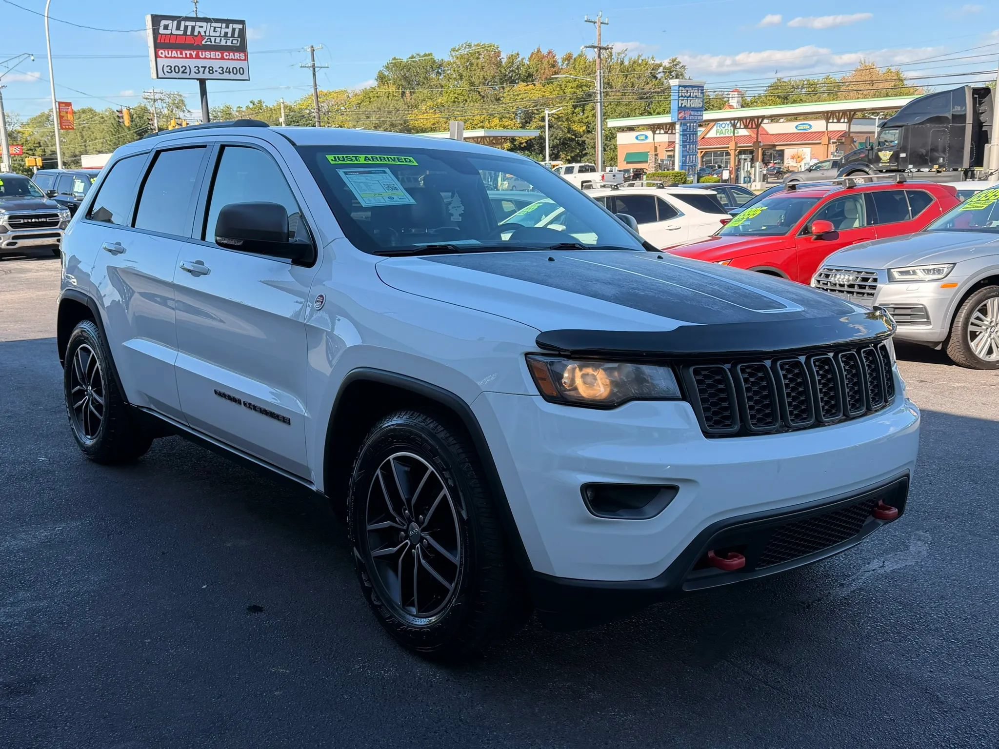 Used 2018 Jeep Grand Cherokee Trailhawk AWD/4WD image 5
