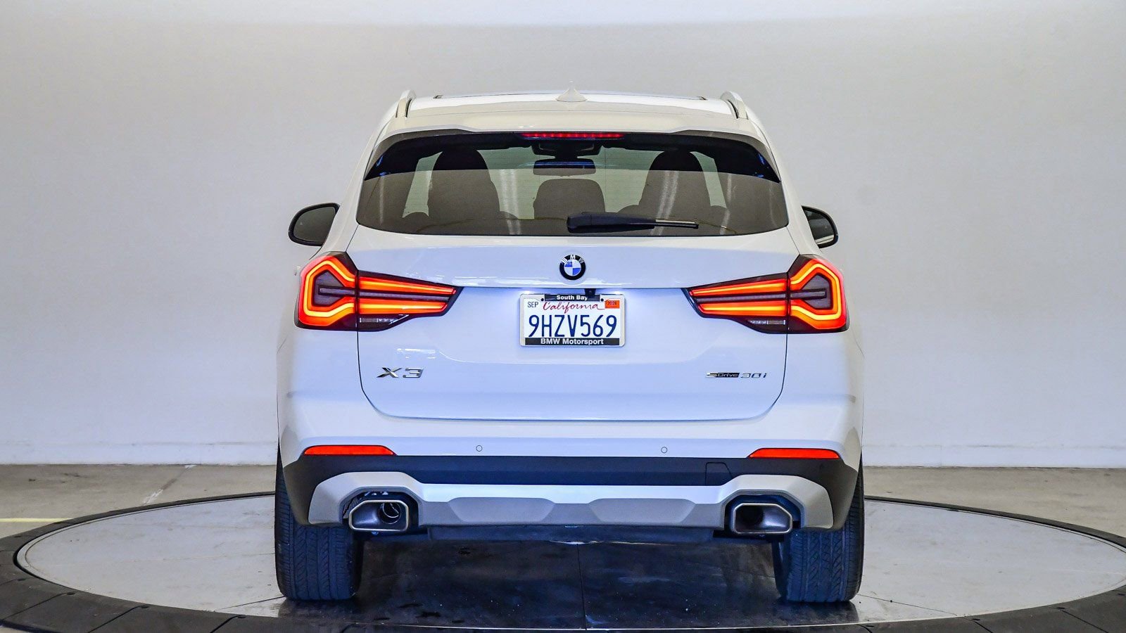 Certified 2024 BMW X3 sDrive30i w/ Premium Package image 3