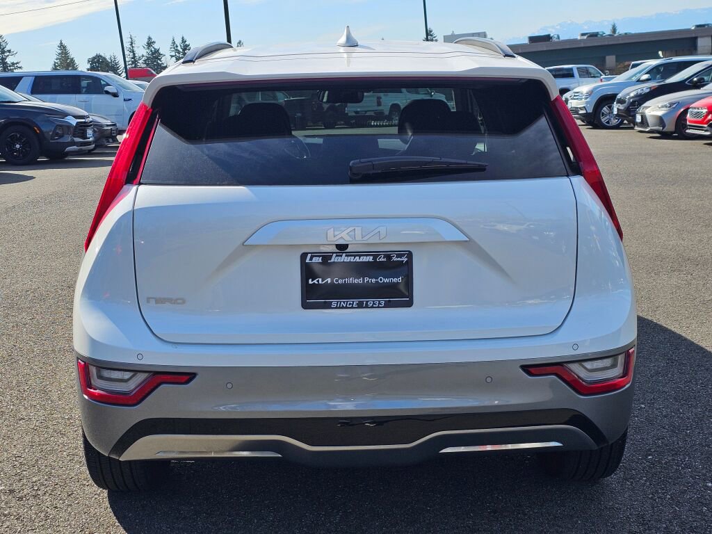 Certified 2023 Kia Niro Wave w/ Wave Preserve Package image 6