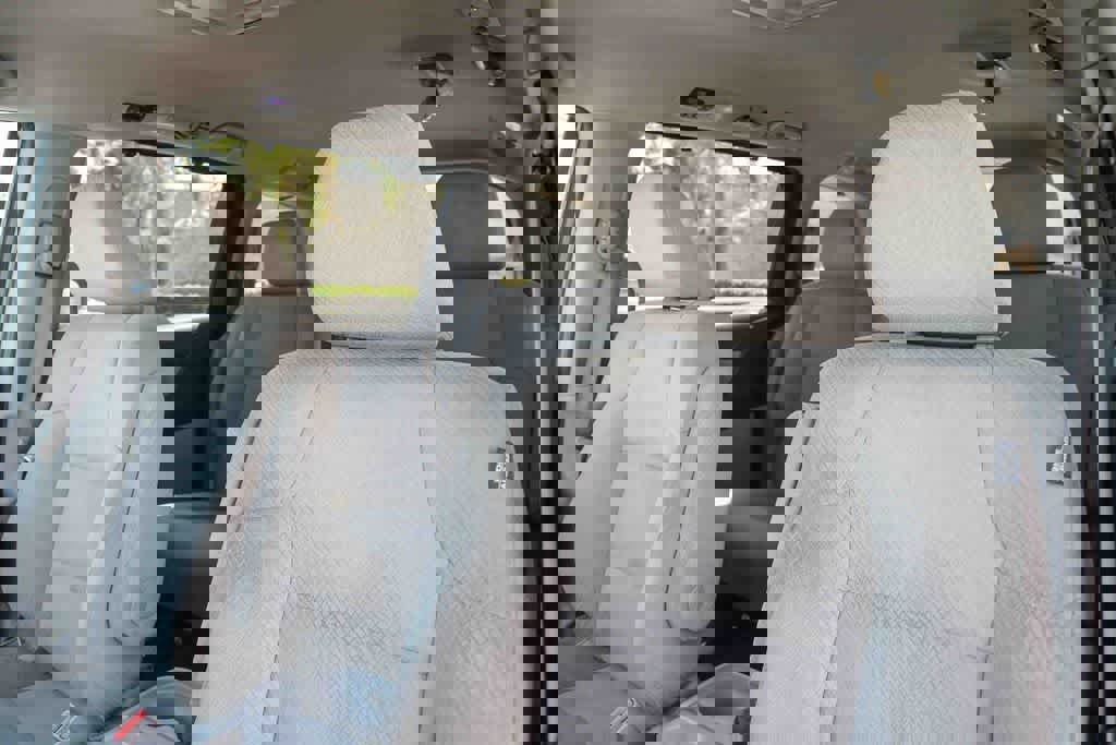 Used 2017 Honda Odyssey SE image 17