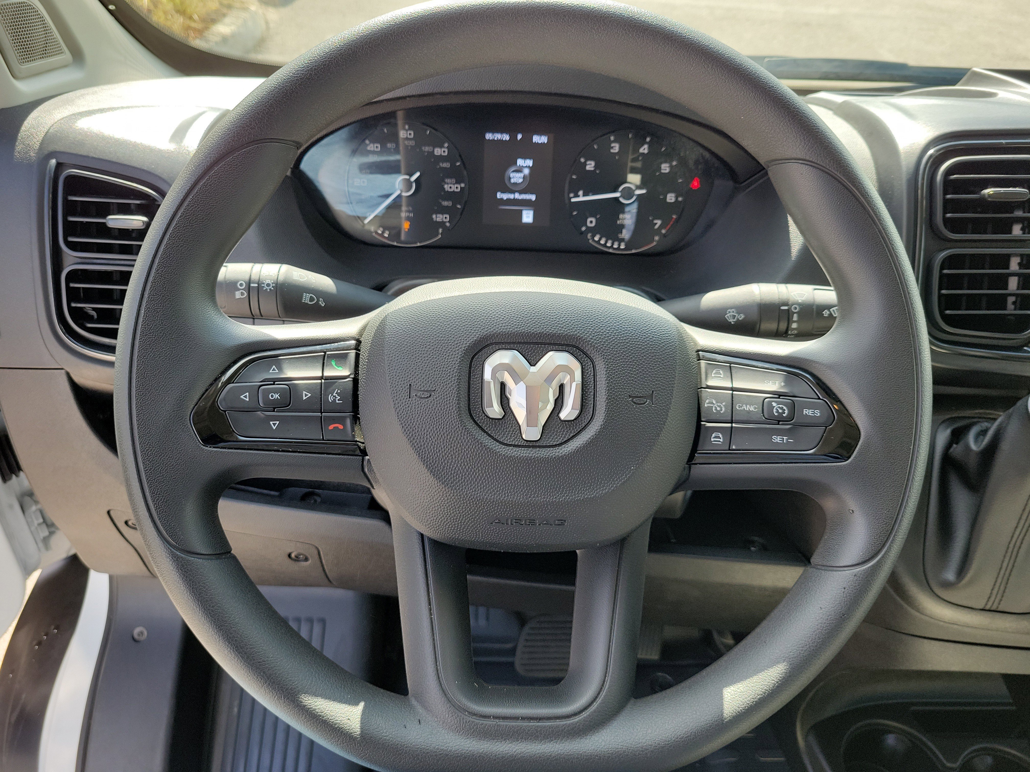 Used 2025 RAM ProMaster 2500 w/ Convenience Group FWD image 17