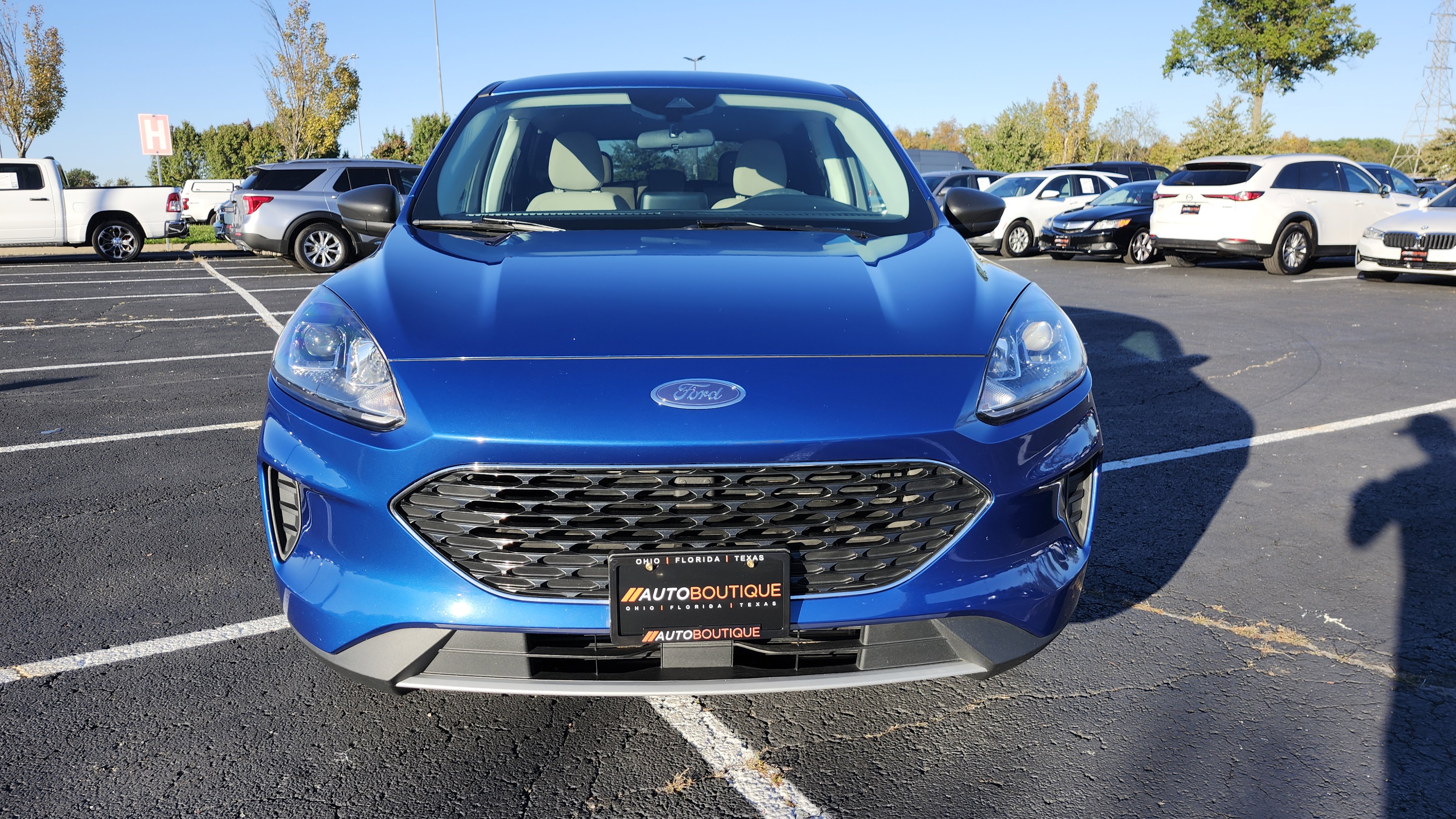 Used 2022 Ford Escape SE image 3