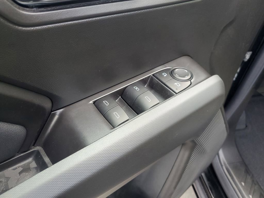 New 2025 GMC Canyon Elevation w/ Convenience Package image 13