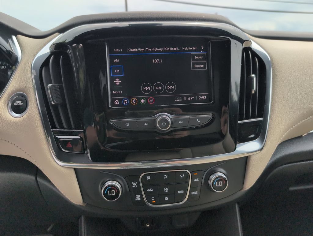 Used 2023 Chevrolet Traverse LS AWD/4WD image 9