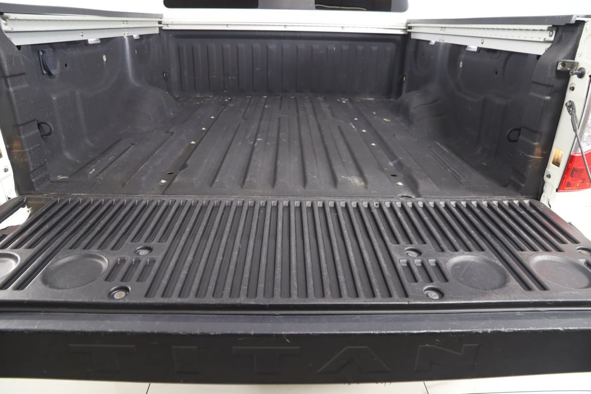 Used 2018 Nissan Titan Platinum Reserve w/ Platinum Utility Package AWD/4WD image 48