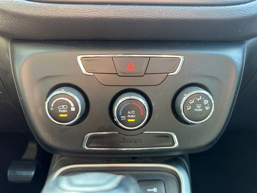 Used 2018 Jeep Compass Latitude image 44