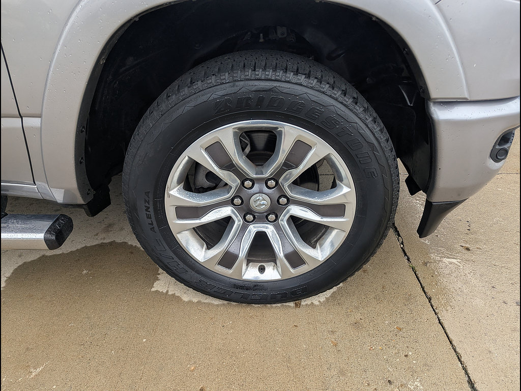 Used 2022 RAM 1500 Limited w/ Body Color Bumper Group AWD/4WD image 18