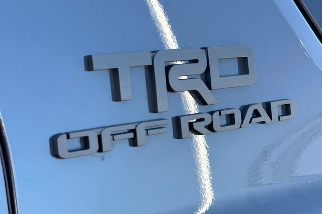 Certified 2025 Toyota 4Runner TRD Off-Road Premium AWD/4WD image 32