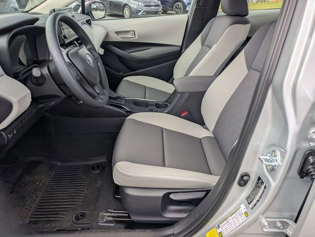 Used 2026 Toyota Corolla LE FWD image 15