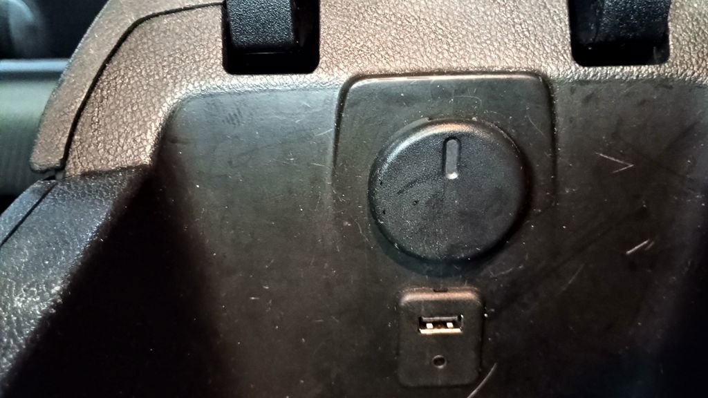 Used 2014 Chevrolet Camaro LT image 21