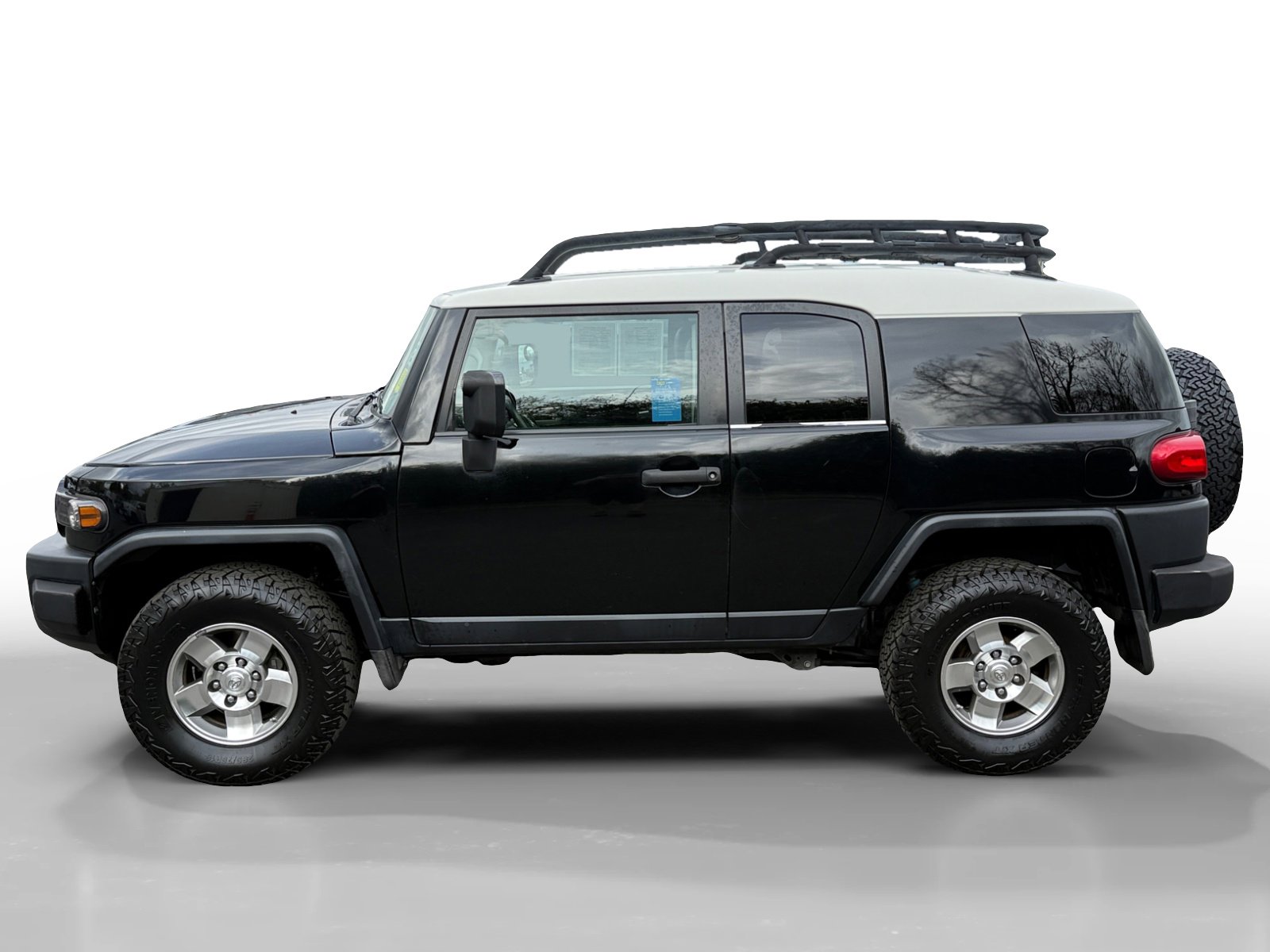 Used 2010 Toyota FJ Cruiser 4WD image 2