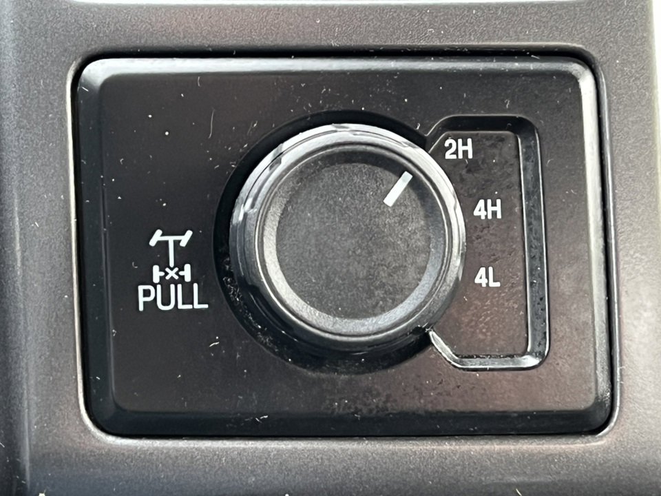 Certified 2019 Ford F150 XLT w/ Equipment Group 302A Luxury image 31