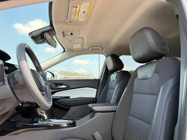 Used 2025 Chevrolet Trax LT FWD image 24