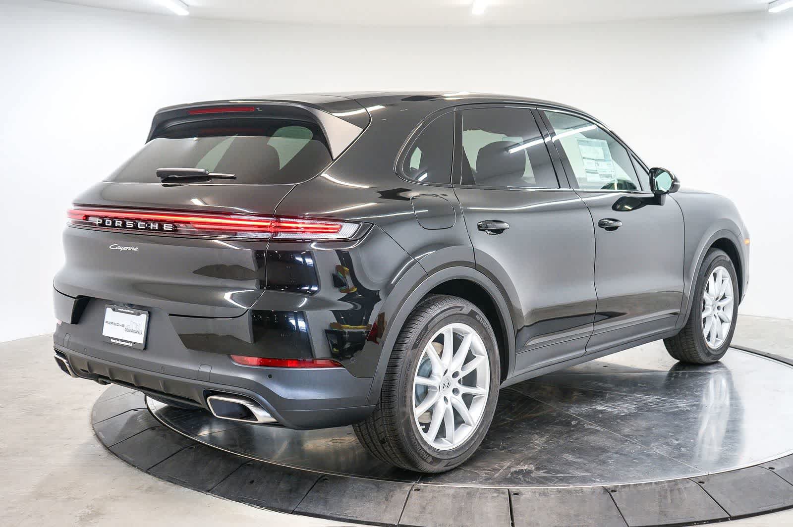 New 2026 Porsche Cayenne AWD/4WD image 9