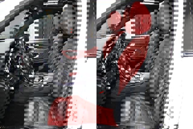 Used 2018 Mercedes-Benz GLC 300 4MATIC w/ AMG Line image 14