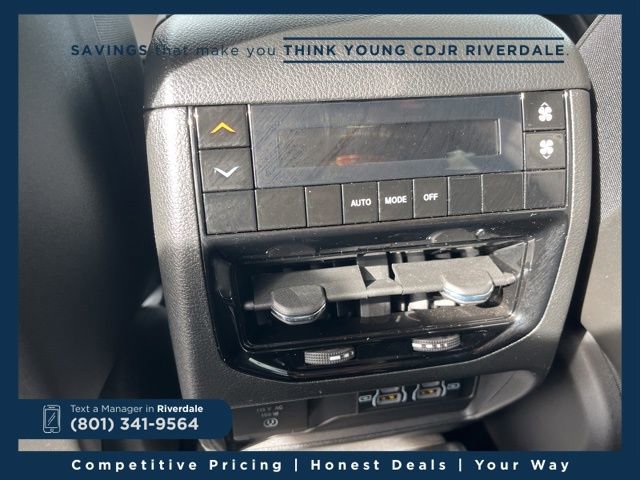 Used 2025 Jeep Grand Cherokee L Altitude image 19