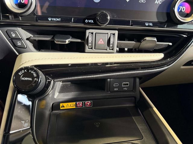 Used 2025 Lexus NX 350h AWD w/ Accessory Package (2T) image 23