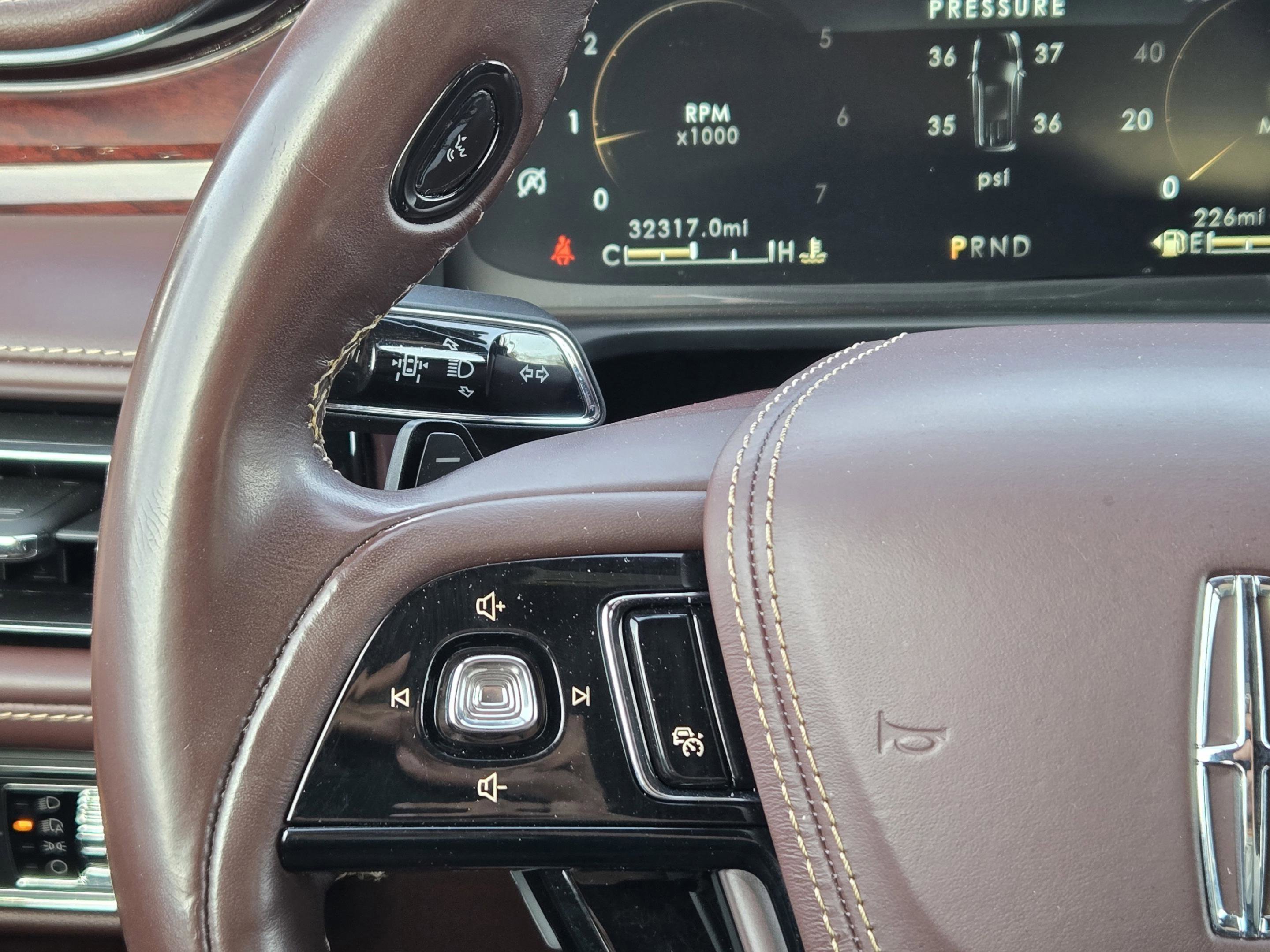 Used 2020 Lincoln Aviator Black Label image 35