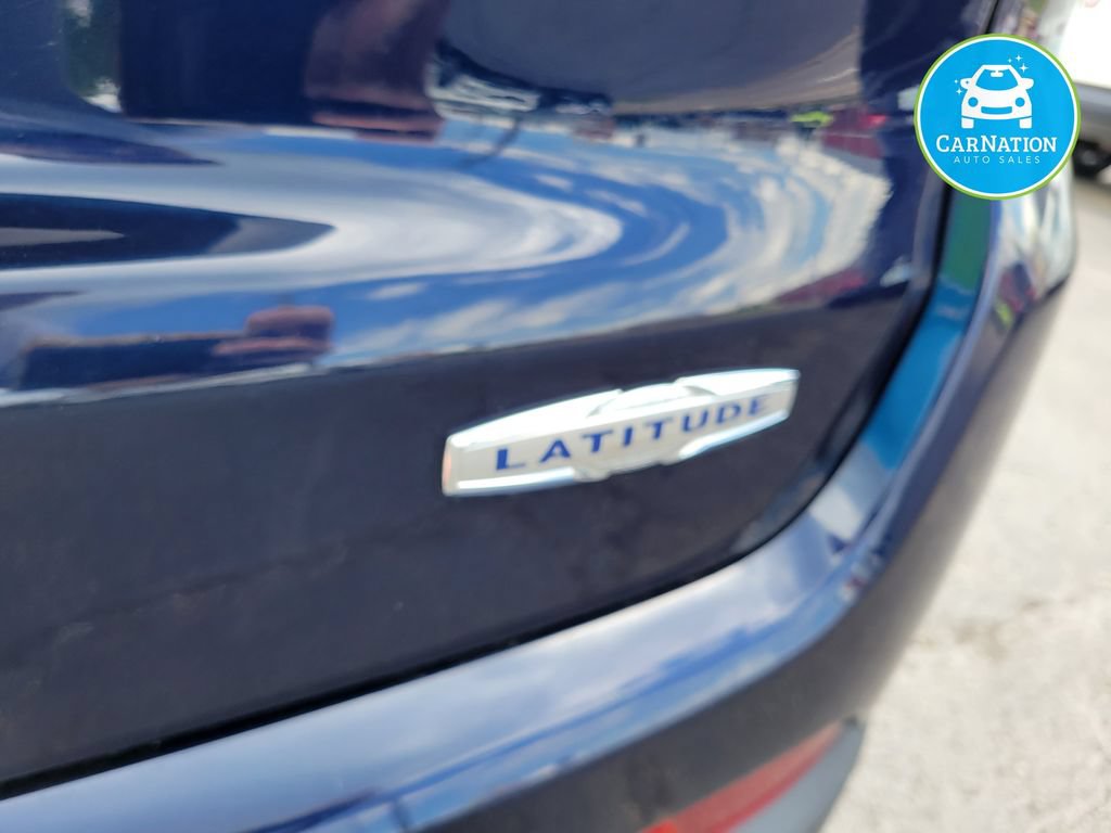 Used 2019 Jeep Compass Latitude w/ Cold Weather Group AWD/4WD image 34