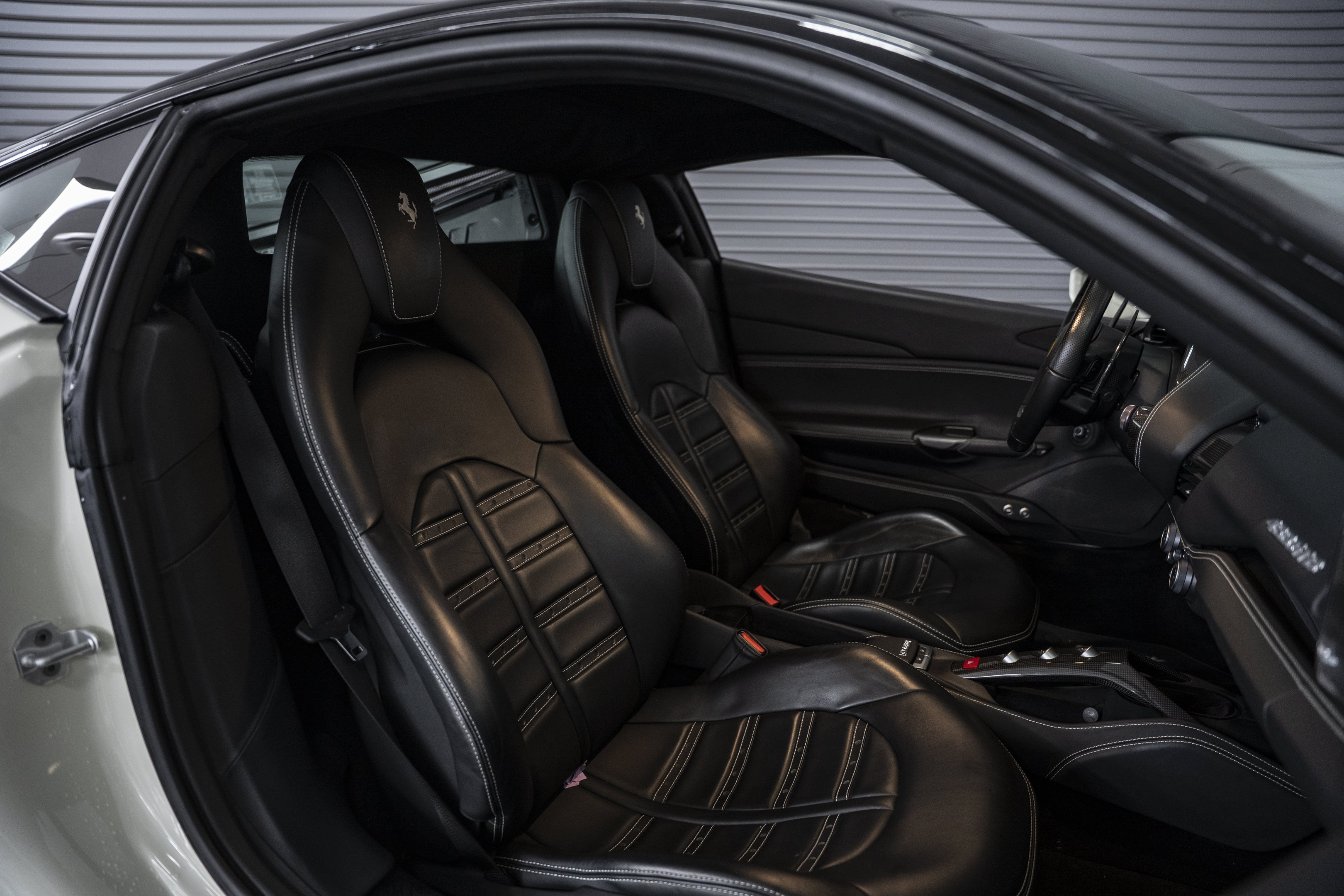 Used 2018 Ferrari 488 GTB RWD image 27