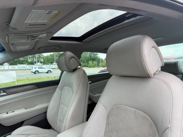 Used 2017 Hyundai Sonata Sport w/ Value Edition Package 02 FWD image 19