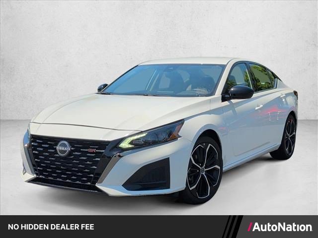 Used 2024 Nissan Altima 2.5 SR FWD image 1