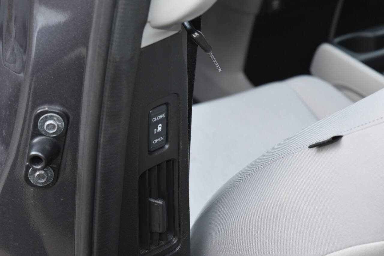 Used 2019 Honda Odyssey EX image 27