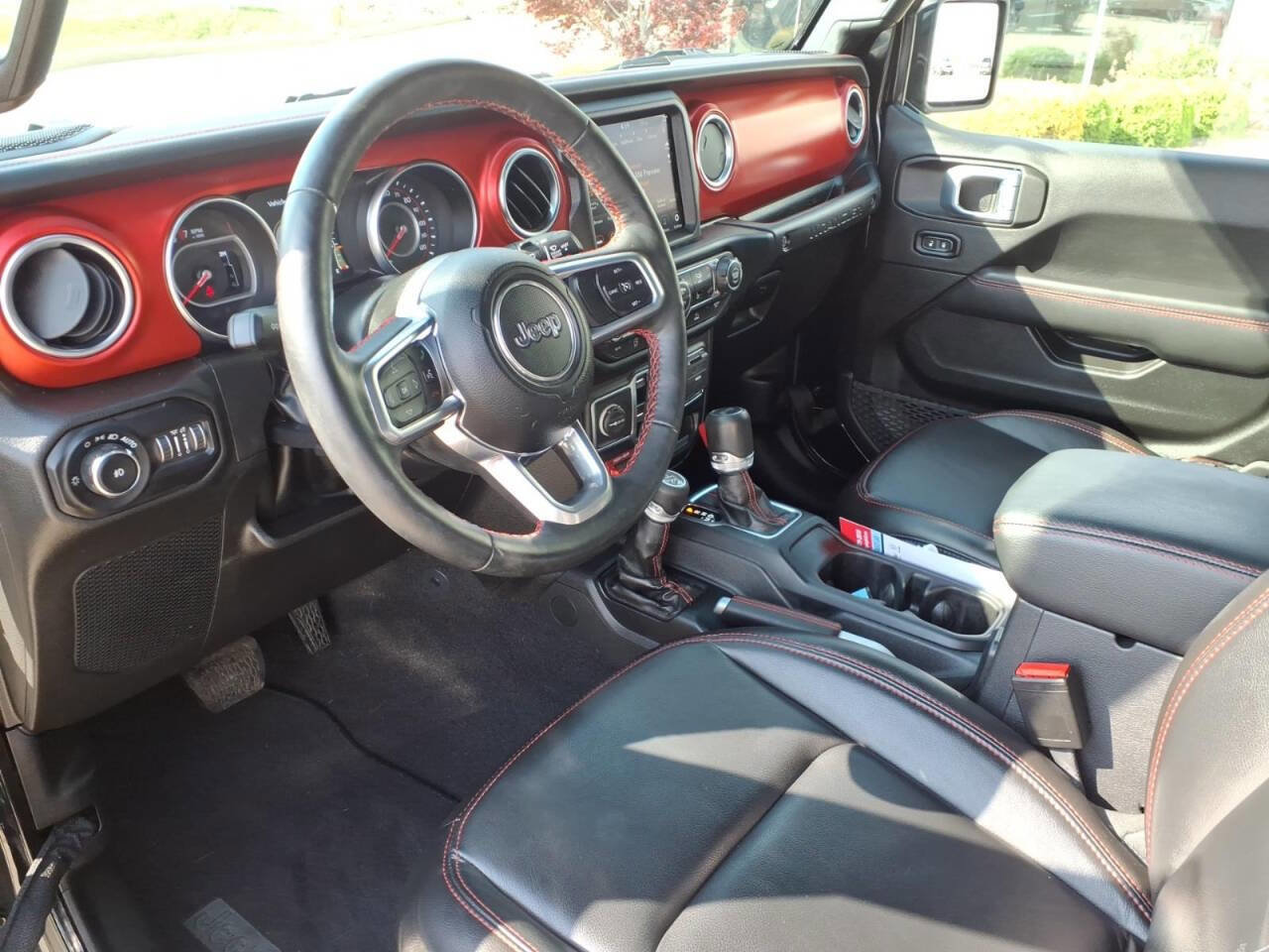 Used 2021 Jeep Wrangler Unlimited Rubicon w/ Xtreme Recon 35" Tire Package image 20