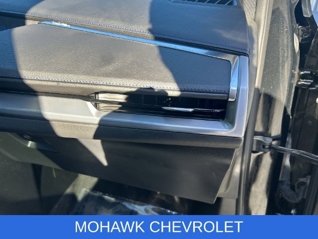 Used 2024 Cadillac XT4 Sport w/ Cold Weather Package AWD/4WD image 30