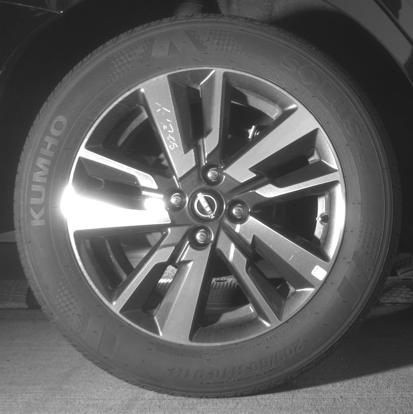 Used 2025 Nissan Versa SV FWD image 15