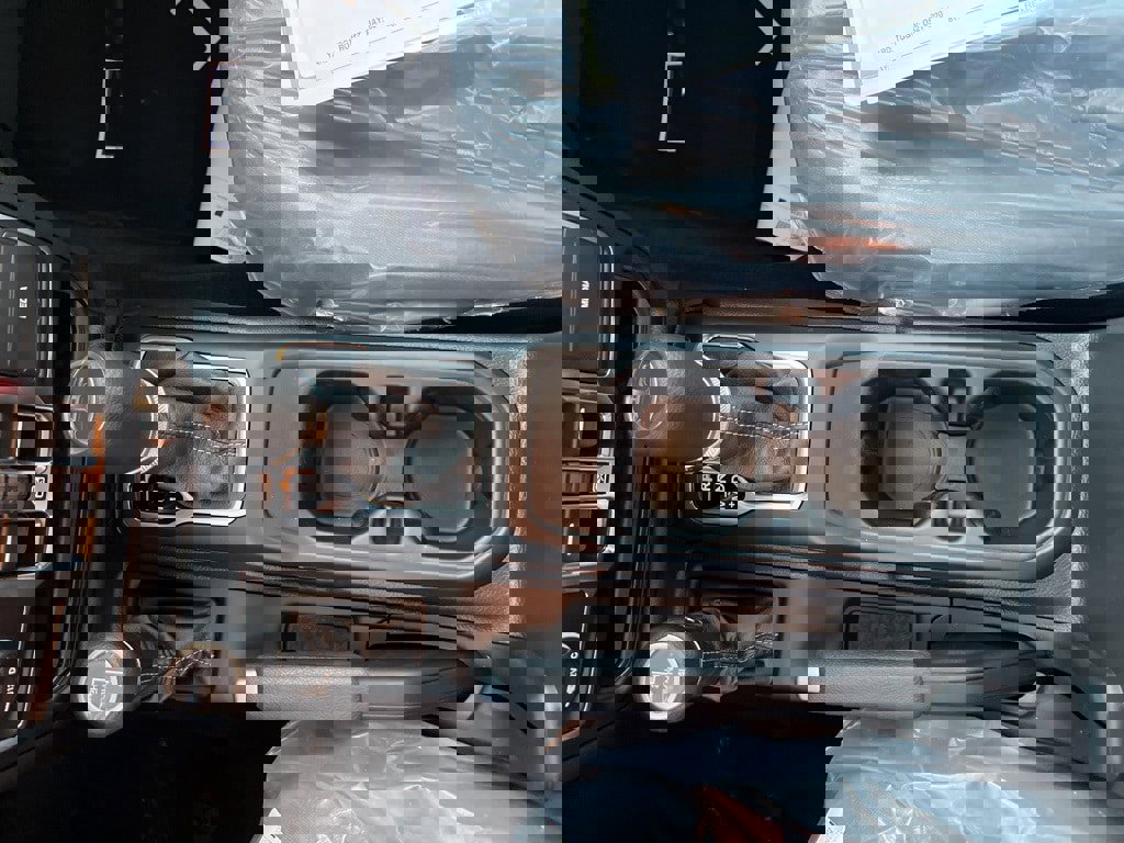 New 2026 Jeep Gladiator Sport image 31