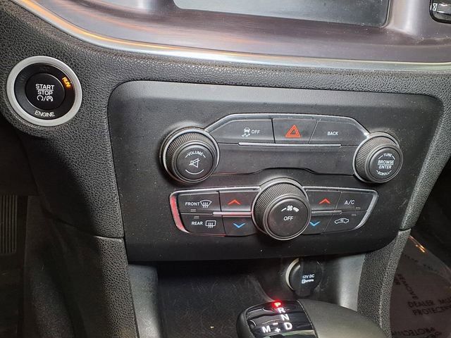 Used 2016 Dodge Charger SE w/ Blacktop Package image 7