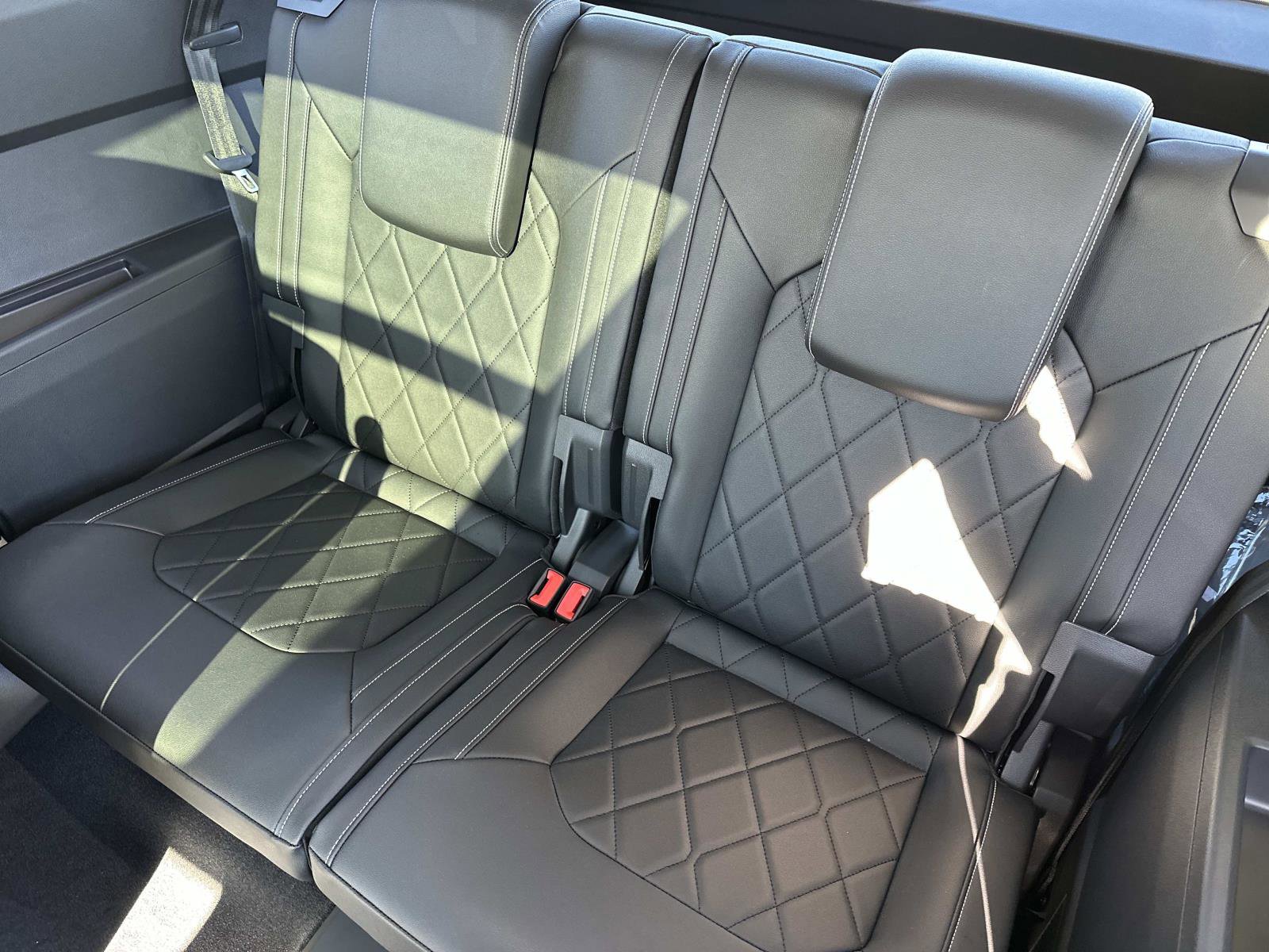 New 2026 Volkswagen Atlas SEL Premium R-Line image 13