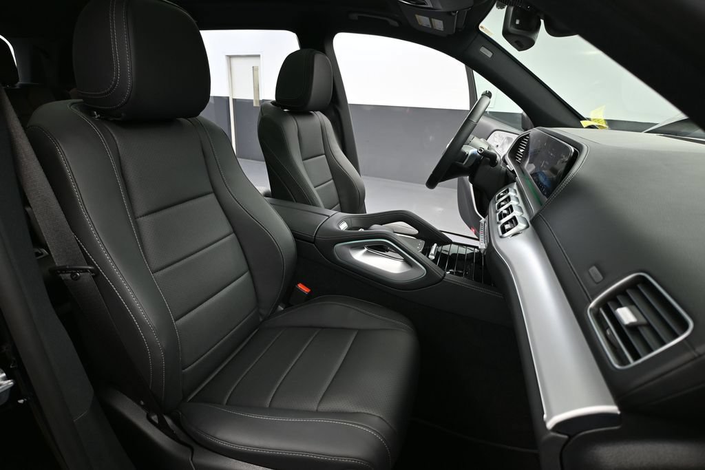 Used 2026 Mercedes-Benz GLS 450 4MATIC image 48