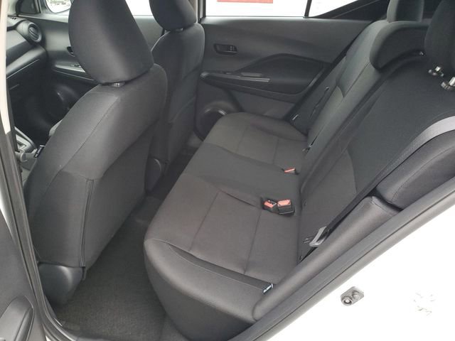Certified 2025 Nissan Kicks Play S image 12