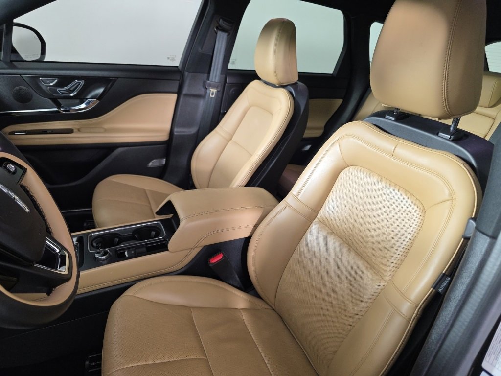 Used 2023 Lincoln Corsair Reserve w/ Equipment Group 201A image 15