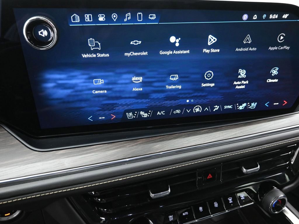 Used 2025 Chevrolet Tahoe Premier AWD/4WD image 16