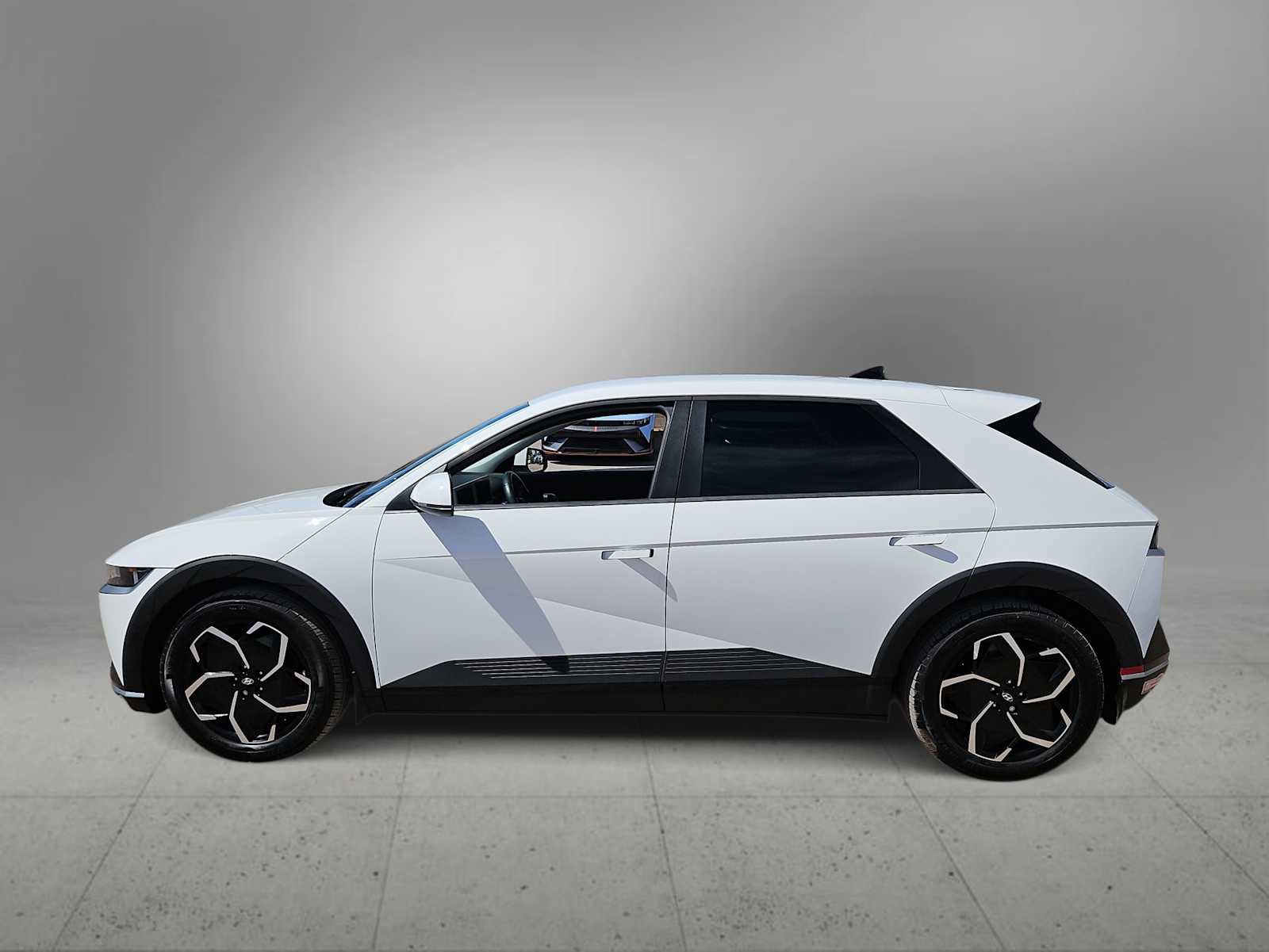 Certified 2024 Hyundai Ioniq 5 SEL image 5